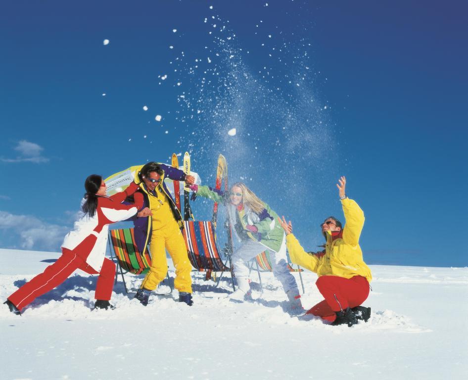 Wellnesshuettendorf Wiese Sankt Leonhard im Pitztal Exterior photo